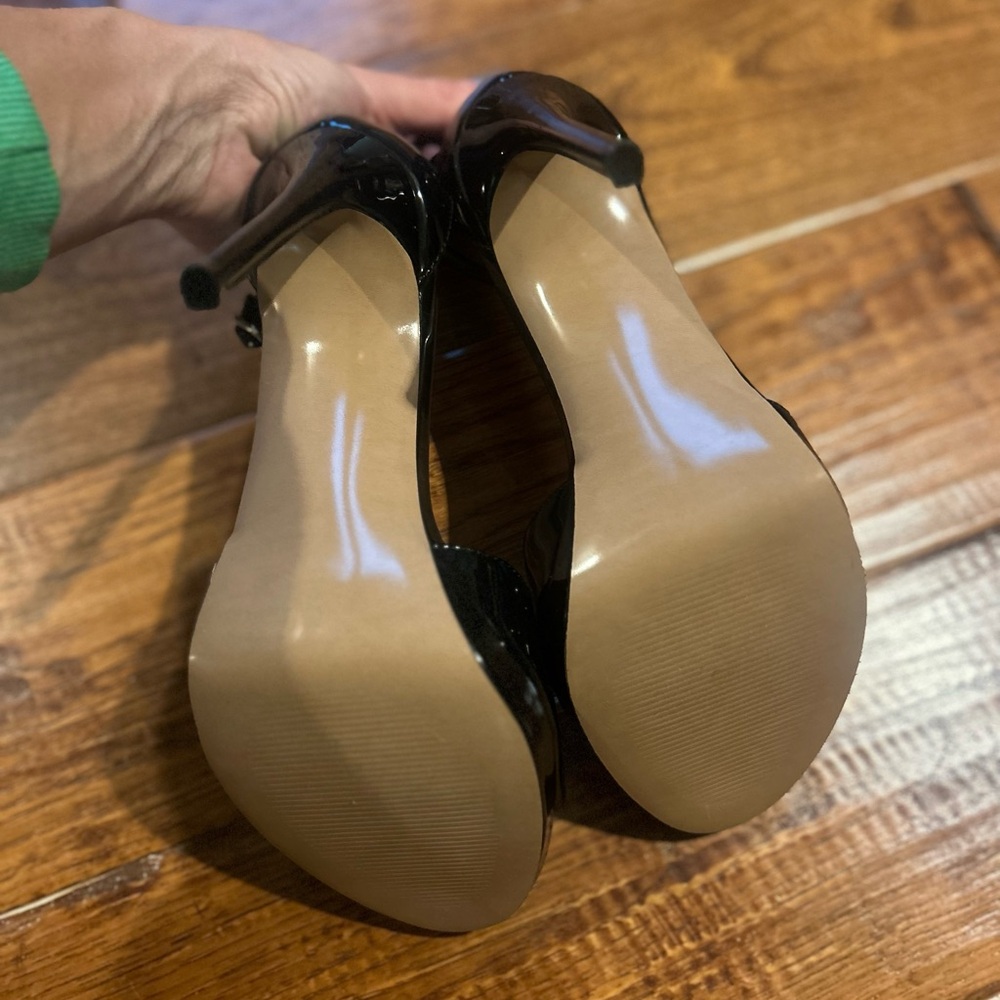 Steve Madden Wylie Black Patent Stiletto Heels - Picture 5 of 10